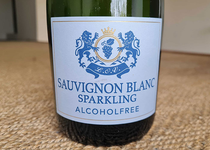 "He Was Tacky And Rude": Sister Freaks At Brother's Alcohol-Free Wedding "He Was Tacky And Rude": Sister Freaks At Brother's Alcohol-Free Wedding