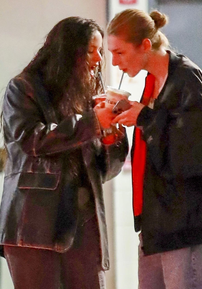 Hunter Schafer Reveals She Dated Rosal&iacute;a For 5 Months Back In 2019 After Years Of Rumors