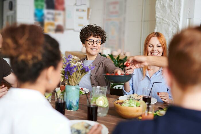 Woman Upset After Being Invited To Dinner Party Where She Was Served Salad While Others Had A Feast - 11