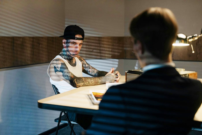 Researchers Interview Criminals To See How They Pick Their Victims And It Has To Do With Their Gait