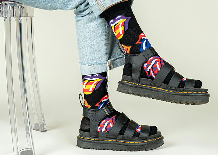 Media Myths: 30 Things People Believe Are Incorrectly Portrayed As Stigmatized - 30