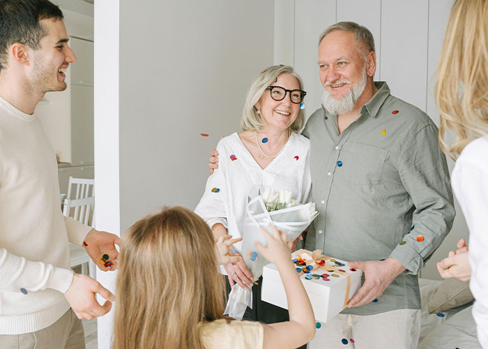 Media Myths: 30 Things People Believe Are Incorrectly Portrayed As Stigmatized - 17