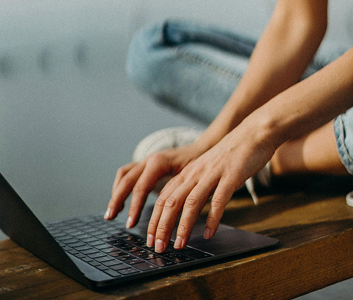 "Protect Yourself": Gen X Woman Warns People Against The Tradwife Trend After Being One Herself