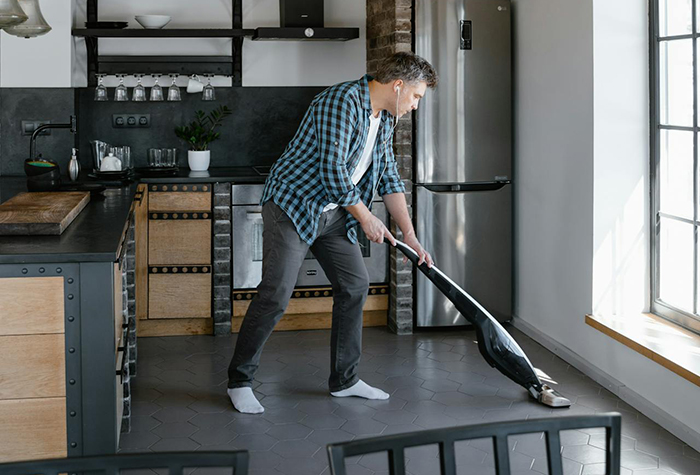 &ldquo;House Husband&rdquo; Feels Emasculated, Demands Wife Apologize Or He Won&rsquo;t Do Any Housework