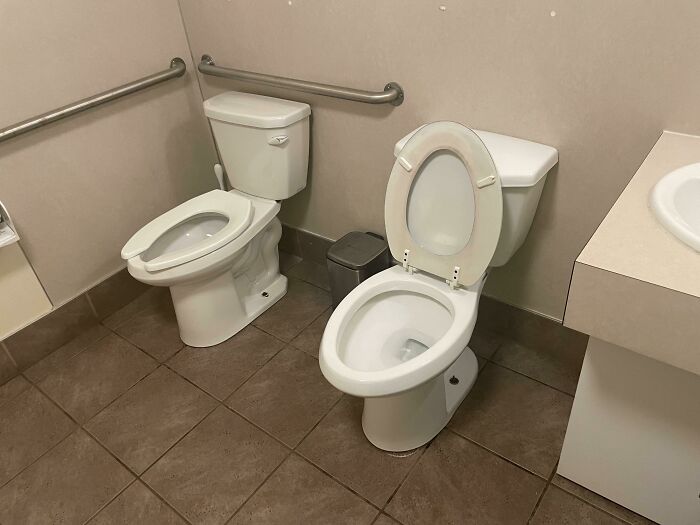 30 People Share The Biggest Culture Shocks They've Ever Experienced Abroad