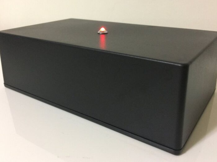 What Do You Give A Geek That Has Everything? The Internet From "The It Crowd" !