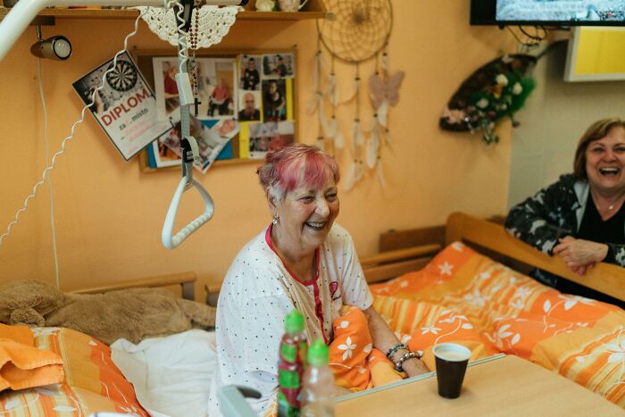 33 Funny Things People Said To Medical Staff Before Their Anesthesia Started Working