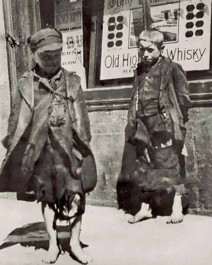 Two Bare Footed Kids Outside A (Scottie Road) Scotland Road Pub, Liverpool, Merseyside, England Taken Approx