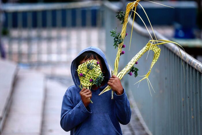Daily Life In Paraguay Through The Lens Of Photographer Jorge Saenz (33 Pics)