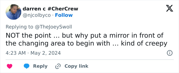 &ldquo;Hope The Guy Presses Charges&rdquo;: Gym-Goer&rsquo;s Controversial Locker Room Selfie Exposes Unwitting Man