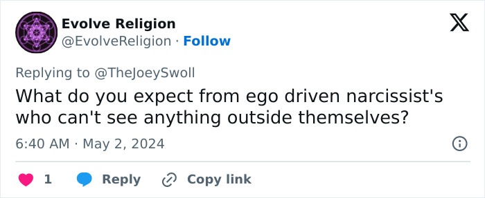 &ldquo;Hope The Guy Presses Charges&rdquo;: Gym-Goer&rsquo;s Controversial Locker Room Selfie Exposes Unwitting Man