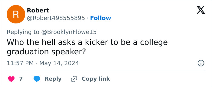 College Graduation Speech Sparks Handmaid&rsquo;s Tale Comparisons And Calls For NFL Star Boycotts