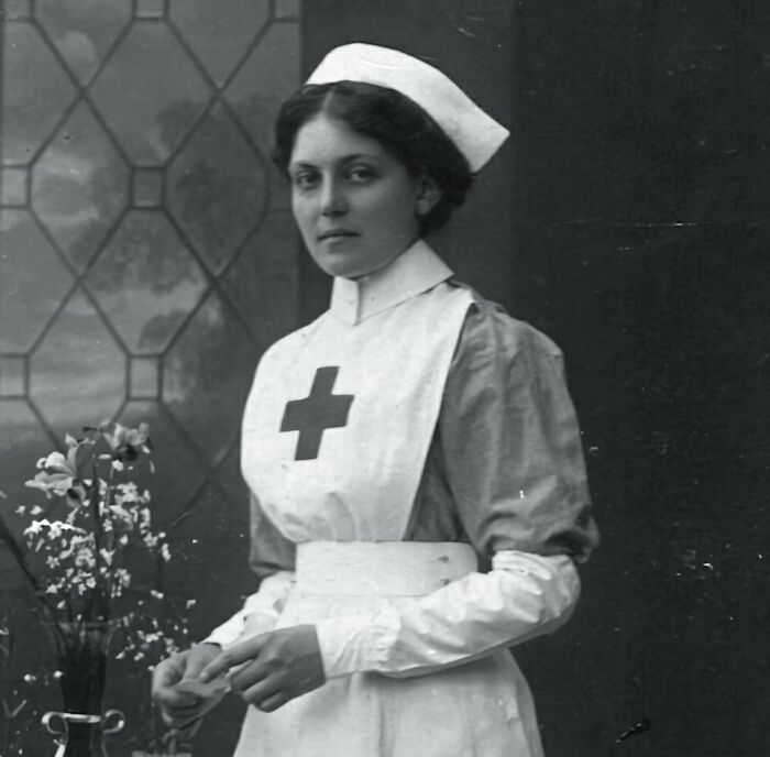 "Only 12 People Have Walked On The Moon. What's Something That Less People Have Done?" (30 Stories)