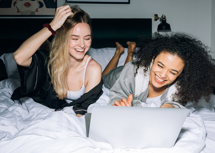 “Forgot To Take My Medication”: 50 Wildest Ways People Justified Their Affairs To Their Partners