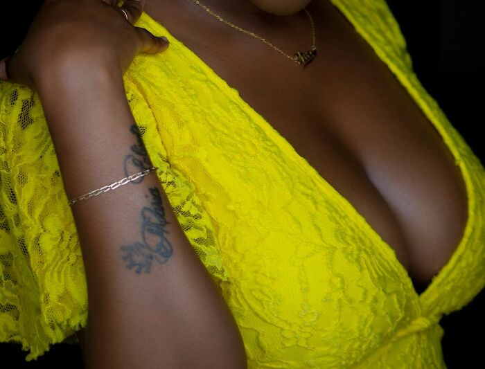 "The Check Engine Light Came On": 30 Body Changes People Experienced After Hitting 40