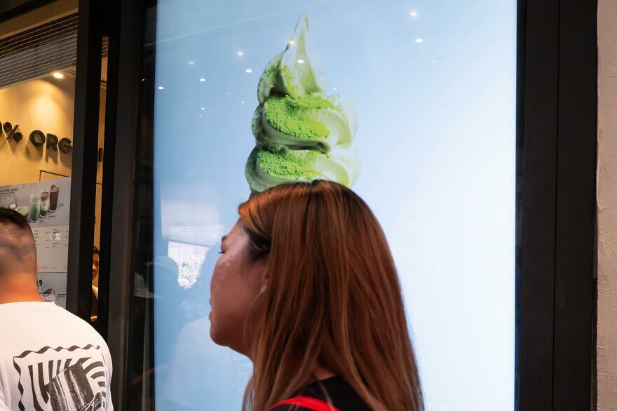 Lucky Coincidences: 26 Perfectly Timed Pictures Taken By Edas Wong (New Pics)