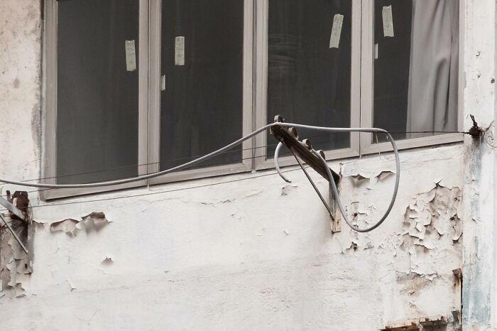 26 Funny Accidental Images That Were Taken At The Right Time And Place By This Street Photographer (New Pics)