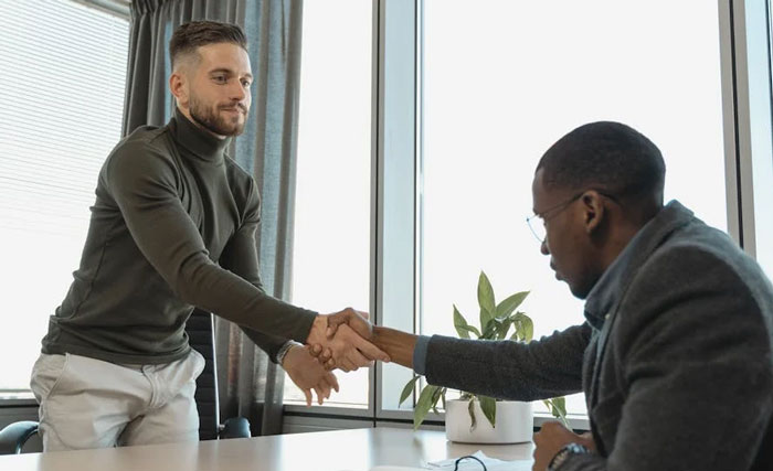 CEO&rsquo;s Email Blunder Leaves New Hire Infuriated As His Actual Salary Is Revealed