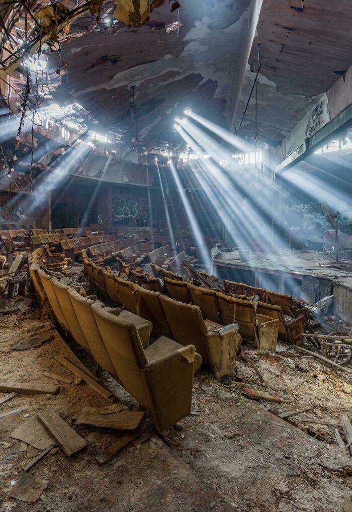 Light Rays In Abandoned Theater