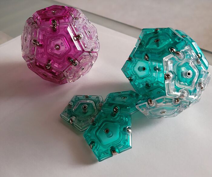 Keep Calm And Fidget On With Magnetic Fidget Toy - The Ultimate Stress-Reliever For Those Hectic Office Moments