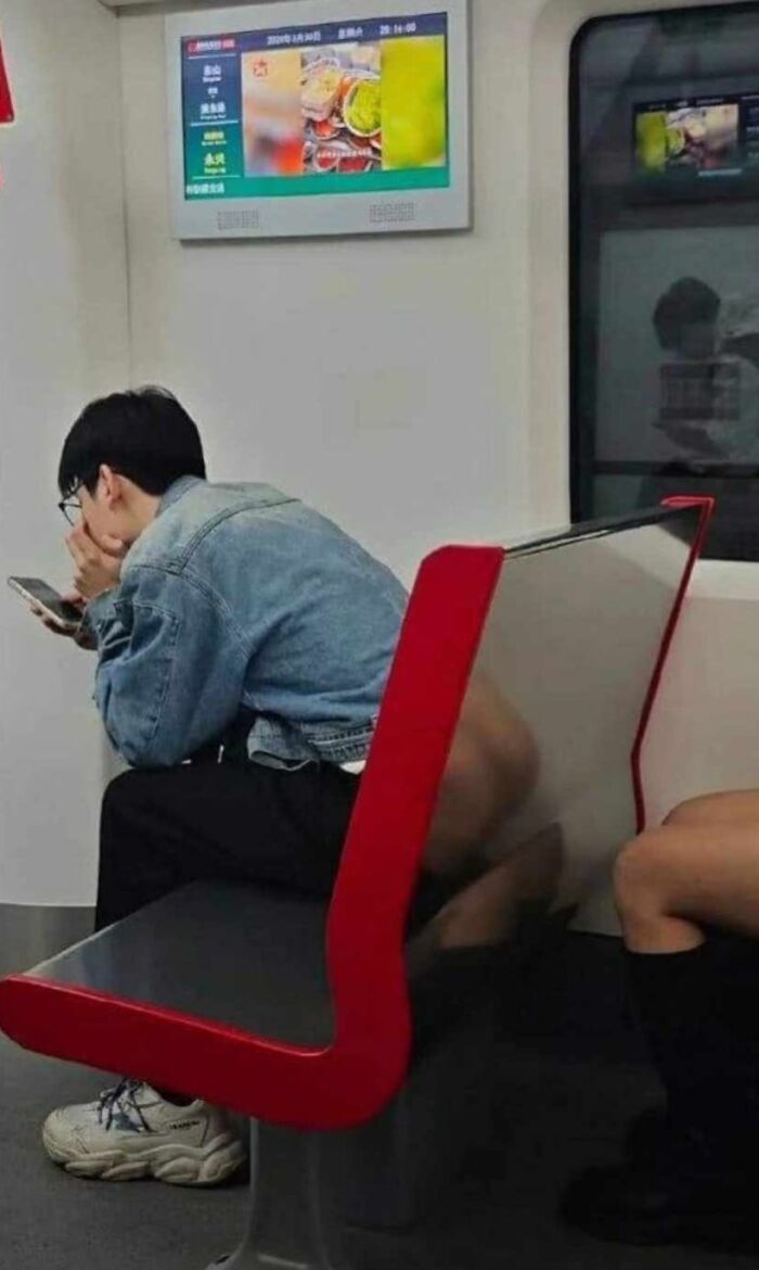 “Pics Or It Never Happened”: 50 Things That Might Be Hard To Believe Without Evidence