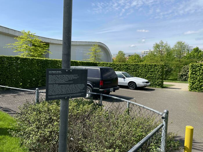 The "American Garden" In The ‚gardens Of The World’ Exhibition In Berlin Is Simply An La Style Parking Lot