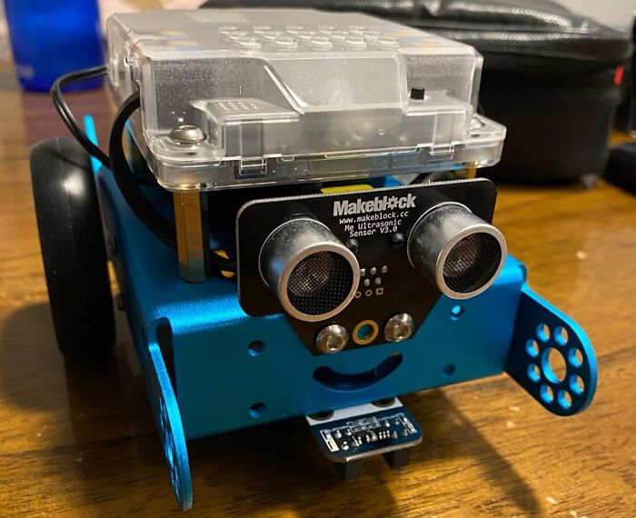 Get Kids Ready For The Cyborg Apocolypse With A Robot Building Kit That Teaches Them The Mechanics Of It All