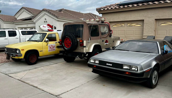 Mi vecino se dedica a recrear coches de pelis antiguas