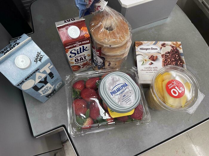 Here's What $46.34 Got This Person From Ralph's In Los Angeles