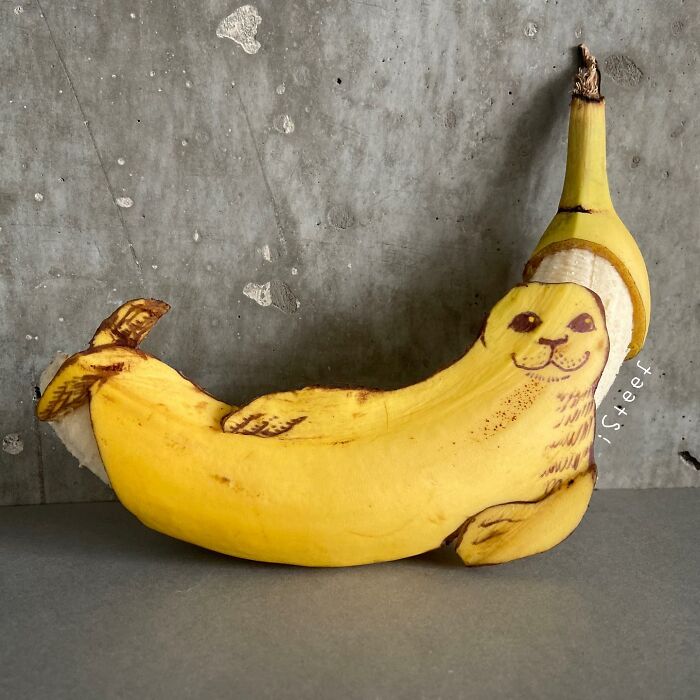 Turning Bananas Into Art, Stephan Brusche’s Whimsical Food Sculptures (Interview)