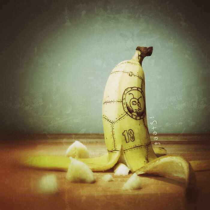 Turning Bananas Into Art, Stephan Brusche’s Whimsical Food Sculptures (Interview)