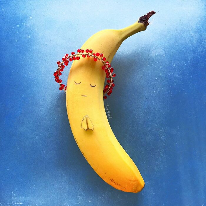Turning Bananas Into Art, Stephan Brusche’s Whimsical Food Sculptures (Interview)