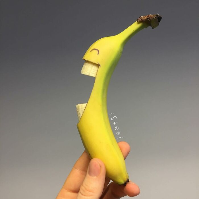 Turning Bananas Into Art, Stephan Brusche’s Whimsical Food Sculptures (Interview)