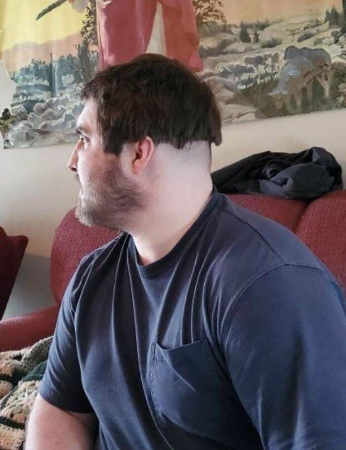 Así me cortó el pelo mi novia en los primeros meses de la pandemia