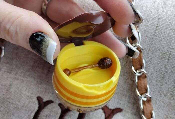  Lip Balm Honey Pot: Sweet, Moisturizing Goodness For Soft, Kissable Lips