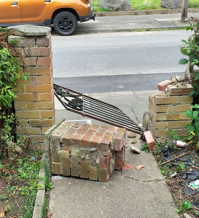 My 6-Year-Old Swung On The Gate Once