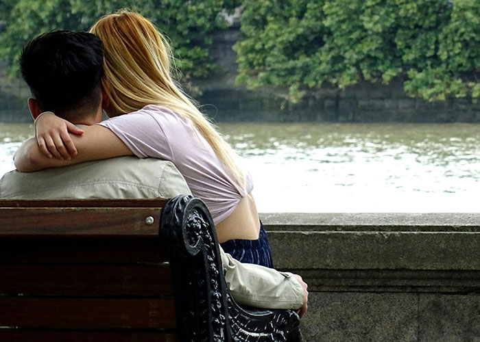 22 Personas comparten los secretos más salvajes que les hayan contado