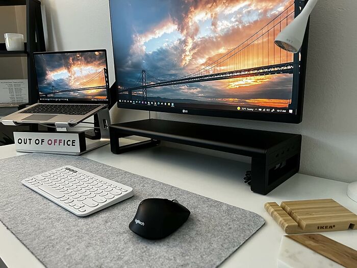 This Sleek Desk Organizer Adds More Space But Also Doubles As A Charging Station!