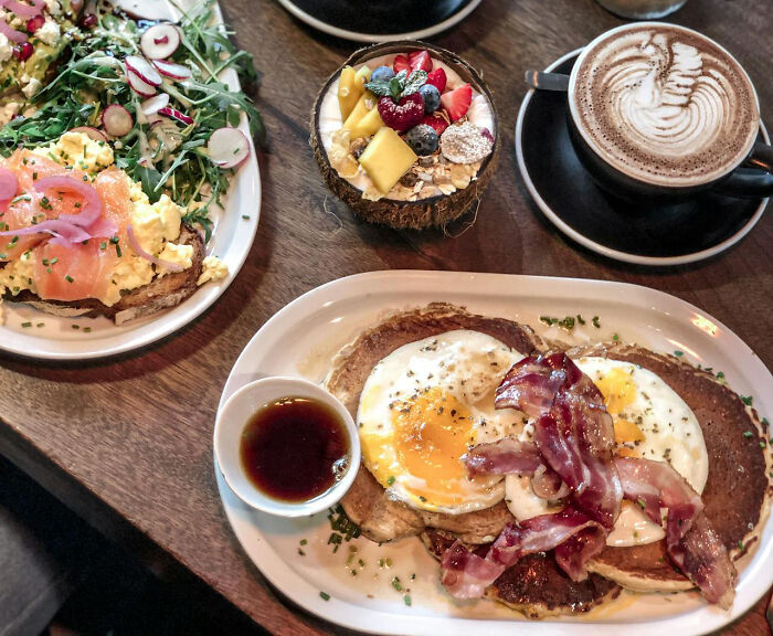 30 People Share The Biggest Culture Shocks They've Ever Experienced Abroad