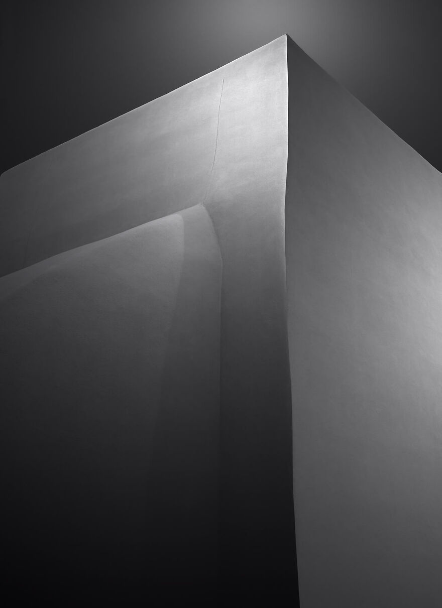 Shapeshifter © Pawel Pilch