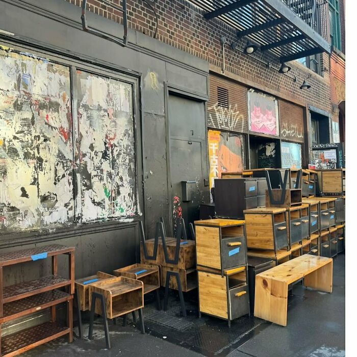 Recycled-Treasure-Stooping-NYC-Pics