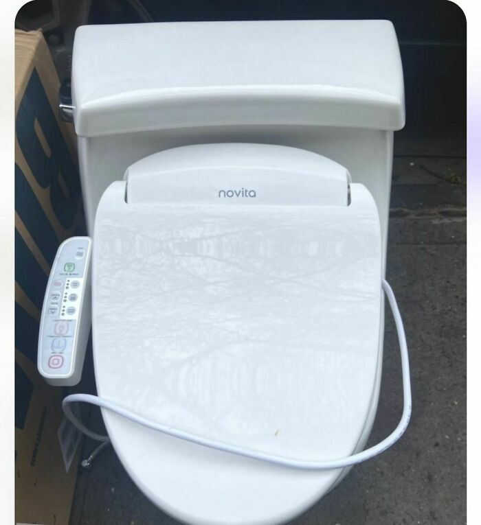 We Get Sent A Lot Of Toilets Guys. We Really Do. But This Is Our First Fancy Toilet! 183 Sterling Pl