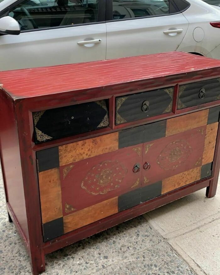 Details Details. Gorgeous On 74 Between Park Madison