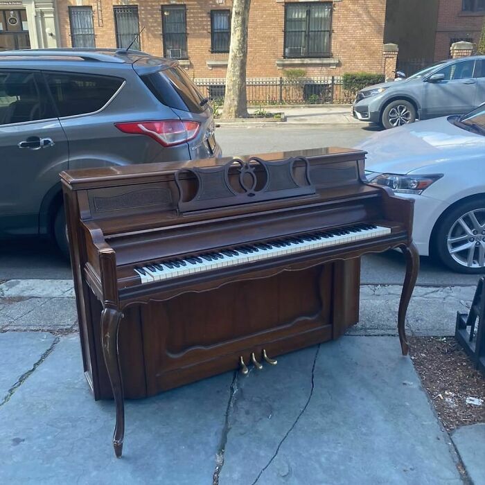 Go Go Go!! Stuyvesant And Hancock!