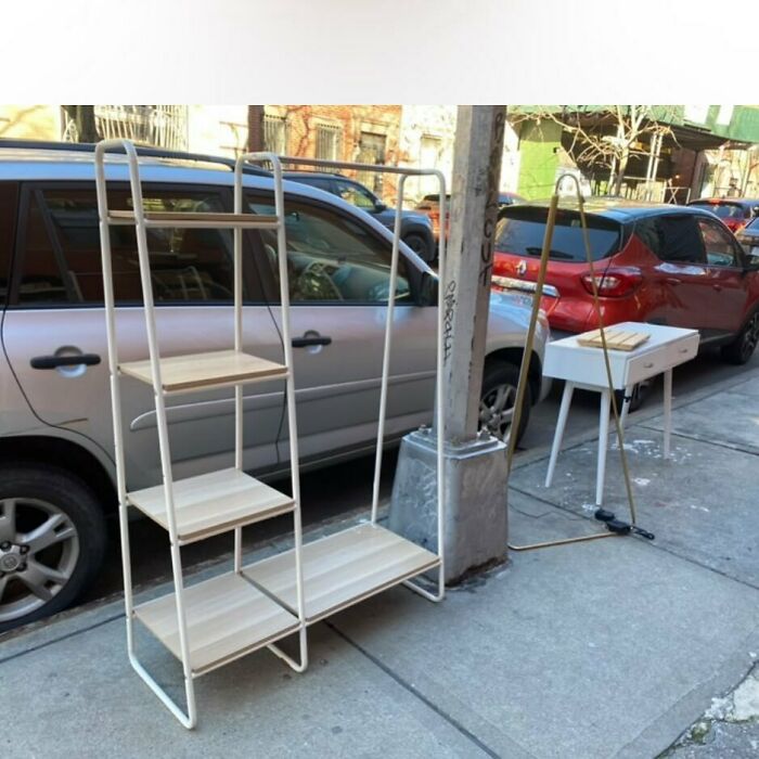 Totally Ready For Someone Furnishing A New Place! Sackett St & Fourth Ave!!