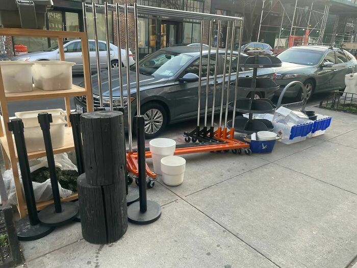 Recycled-Treasure-Stooping-NYC-Pics