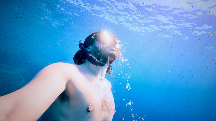 What It Feels Like To Freedive In Croatia Surrounded By Schools Of Fish! (Headphones On)