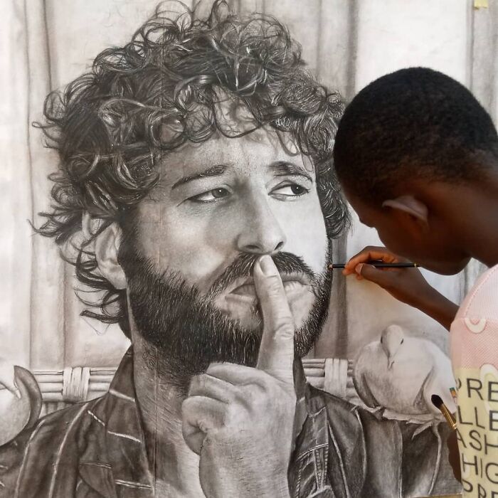 From Charcoal Sketches To Global Fame: The Remarkable Journey Of Dauda Abusali (32 Pics)