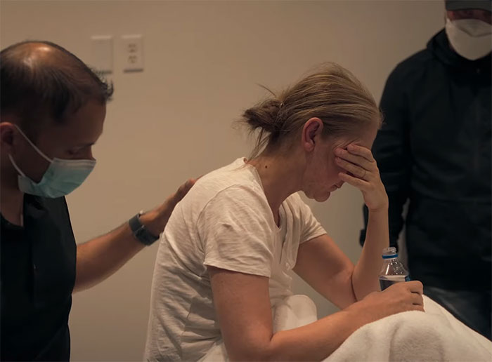 &ldquo;I Won&rsquo;t Stop&rdquo;: C&eacute;line Dion Breaks Down As She Refuses To Give Up On Music