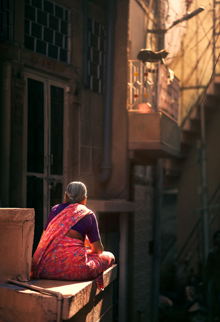 I Chased And Captured People In The Golden Sunlight